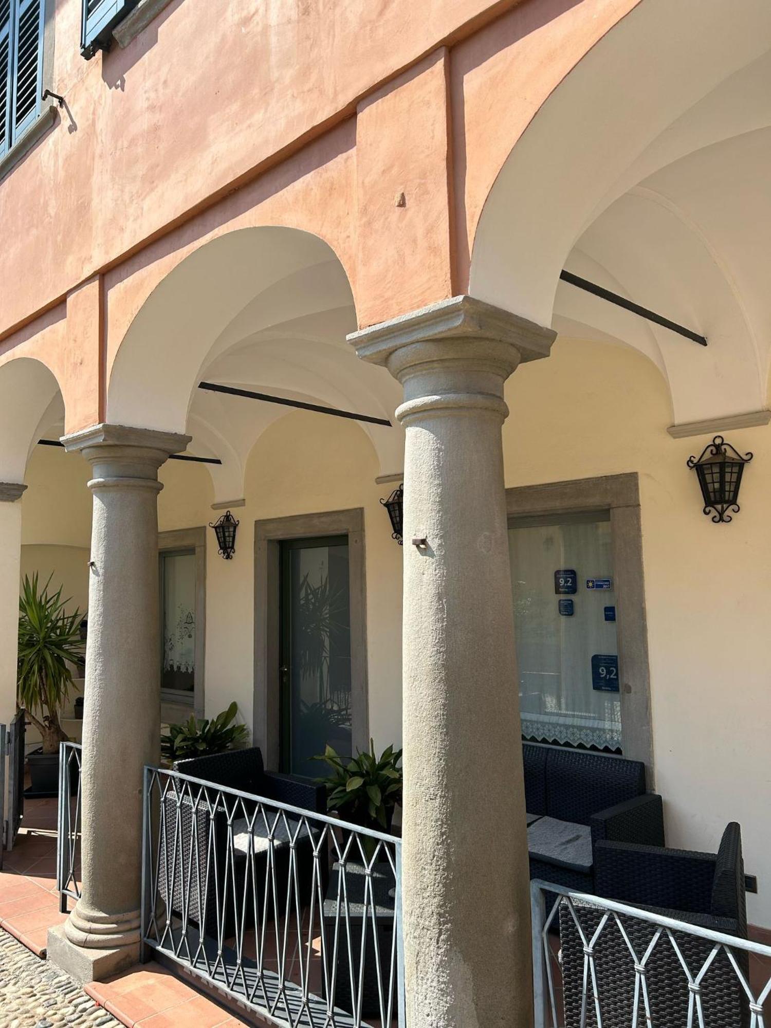 La Corte Dei Cappuccini Bergamo Exteriör bild